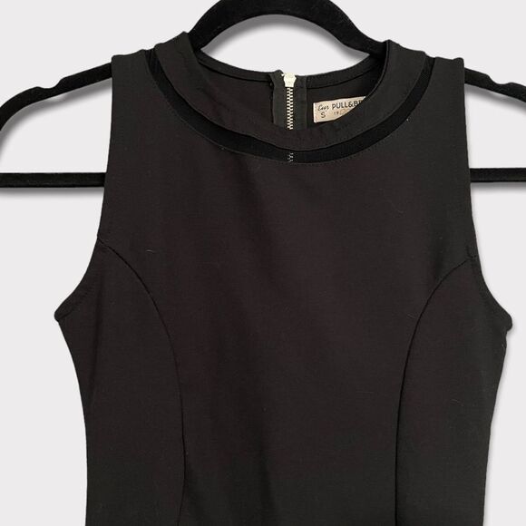 Pull&bear dress  - Picture 2 of 5